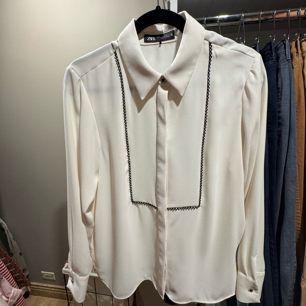 Zara White Blouse with Black Trim - Picture 2 of 7
